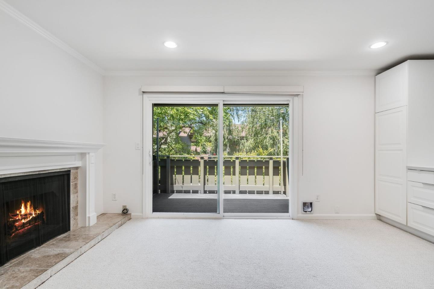 50 E Middlefield RD 32