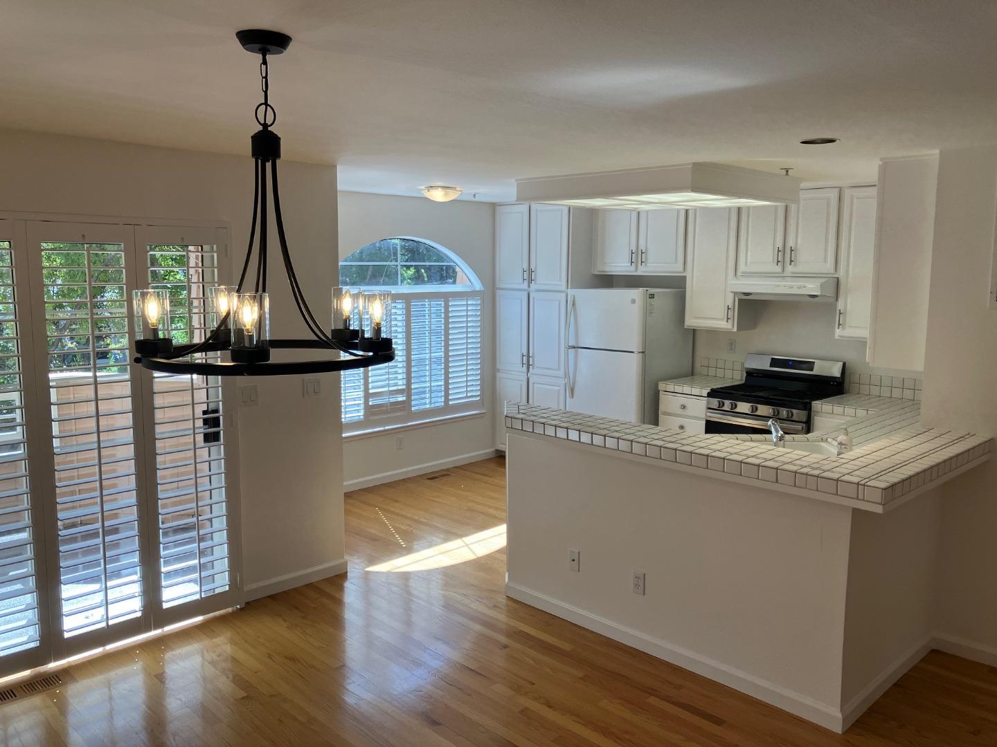 444 San Antonio RD 9B