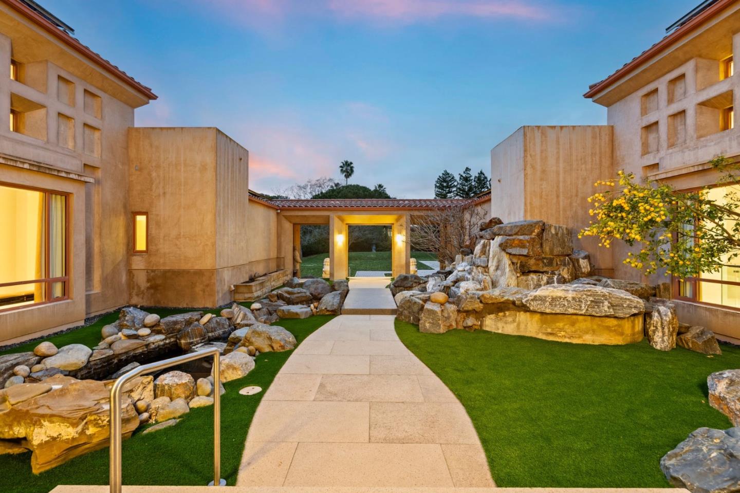 11481 Magdalena RD