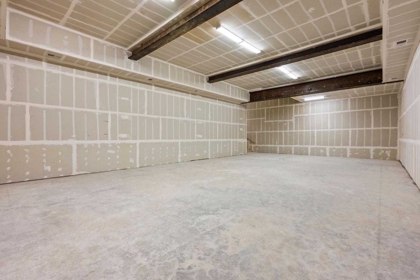 11481 Magdalena RD