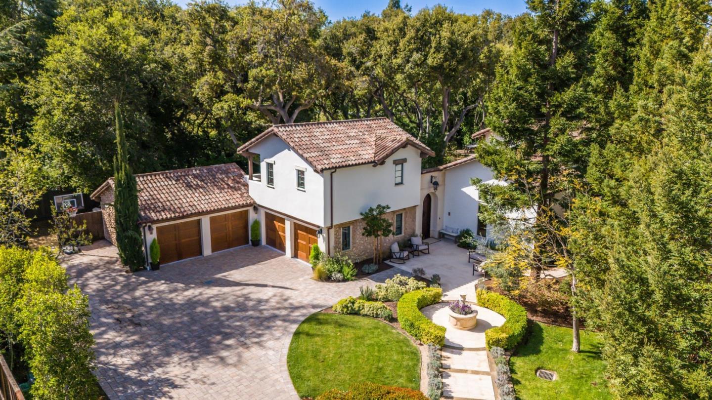 893 Laverne WAY