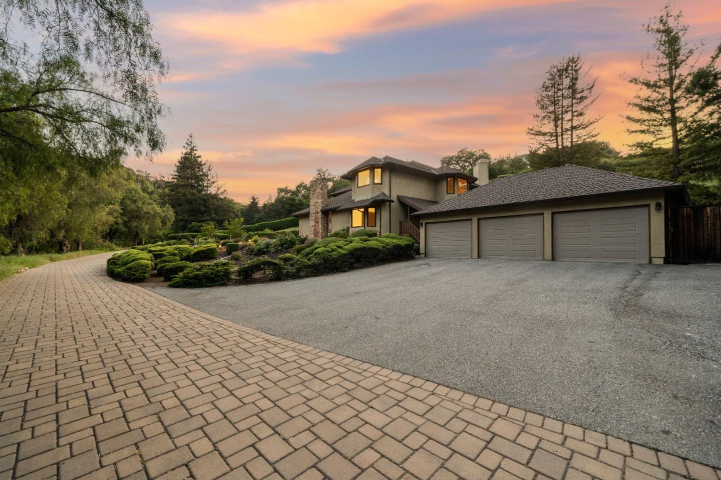 11633 Dawson DR