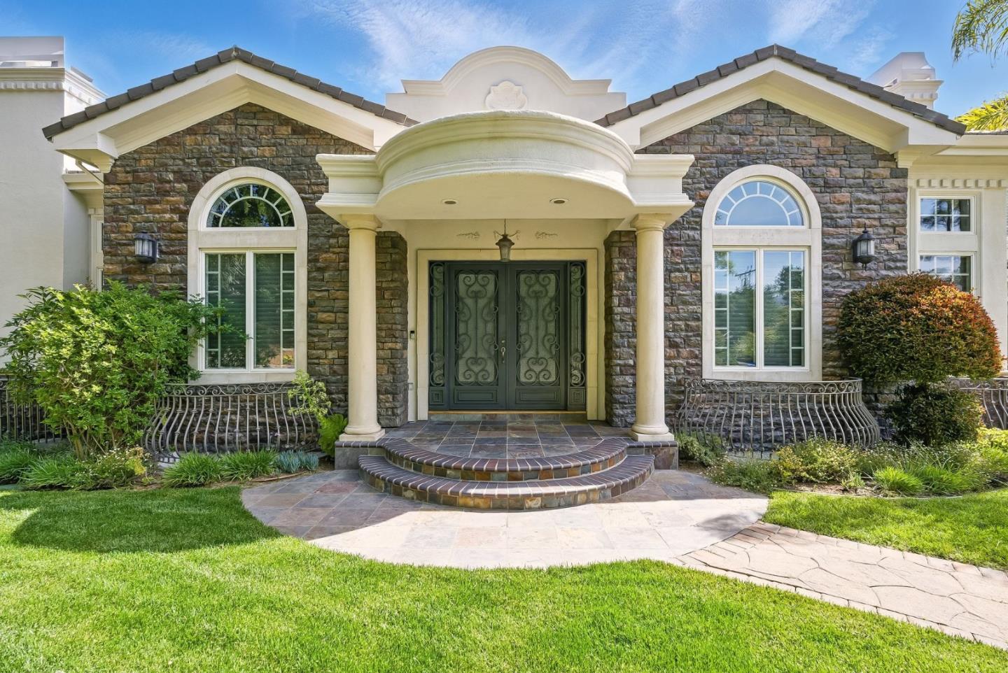 12690 Dianne Drive