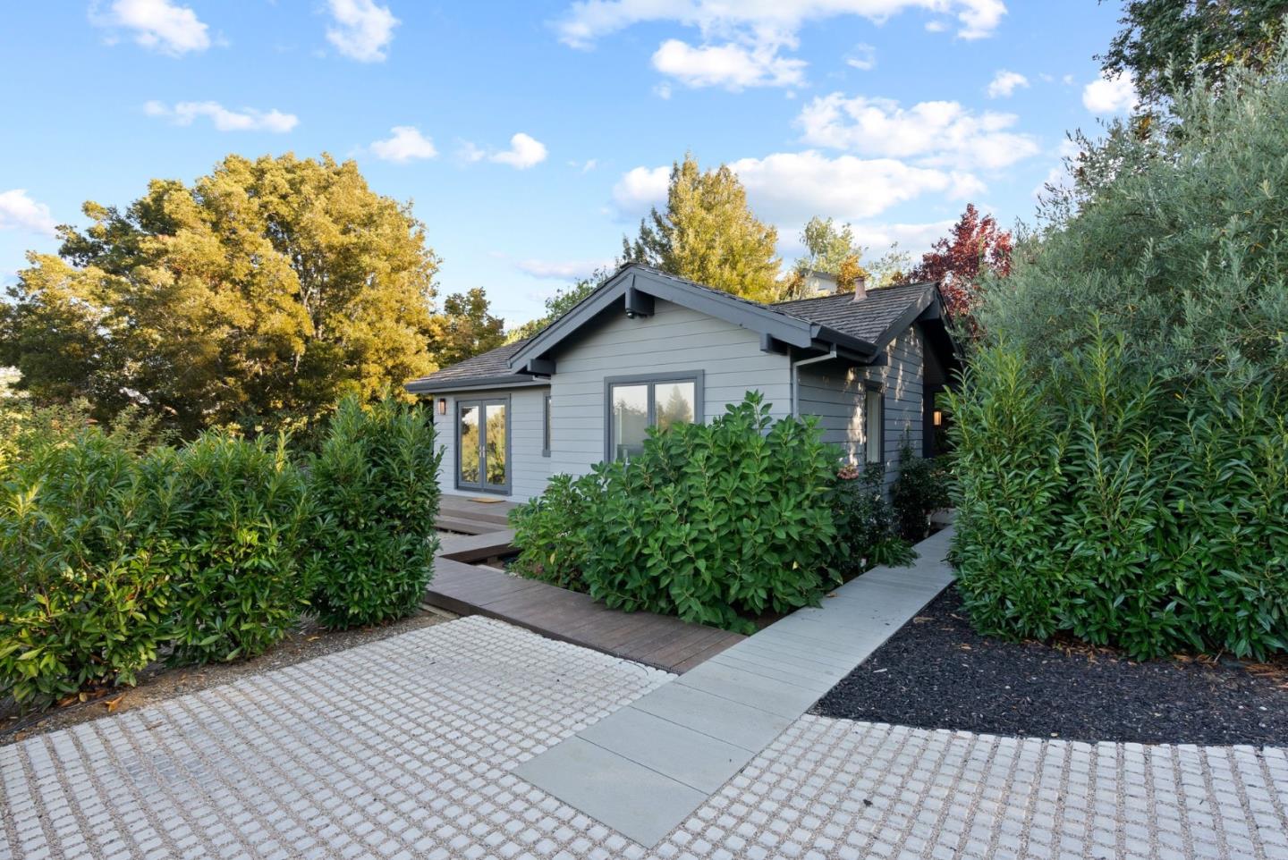 26960 Orchard Hill LN