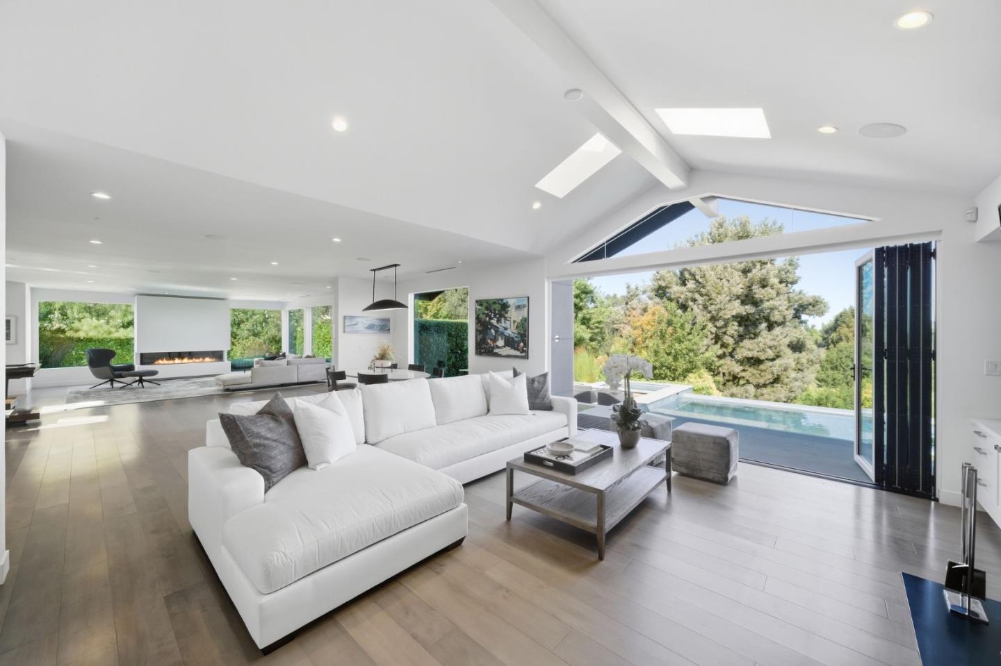 26960 Orchard Hill LN