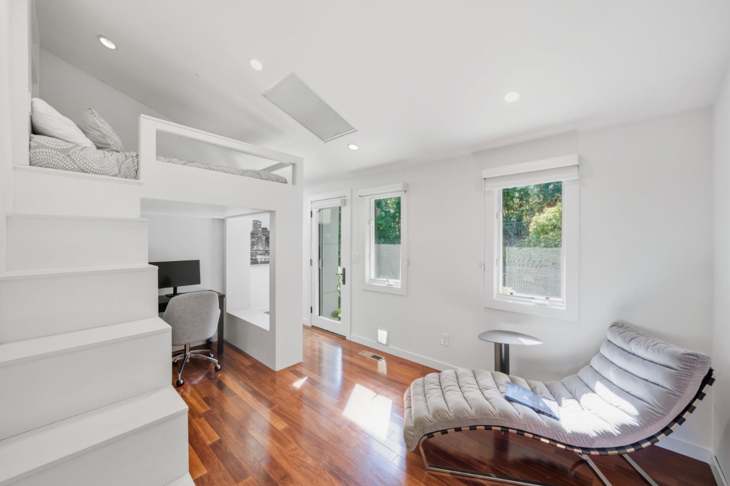 26960 Orchard Hill LN