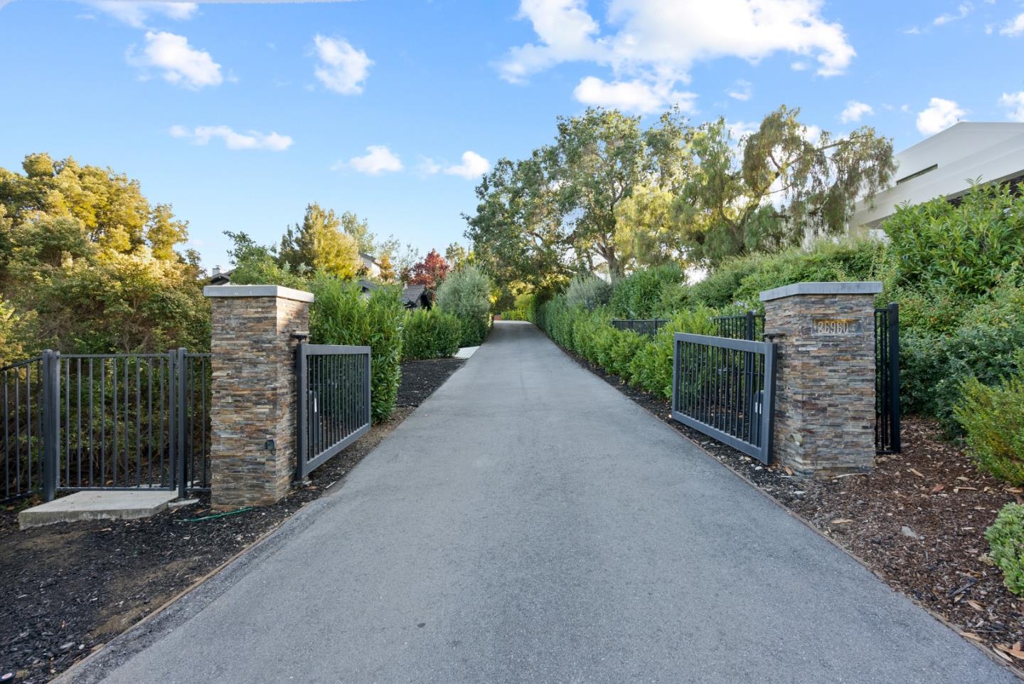 26960 Orchard Hill LN