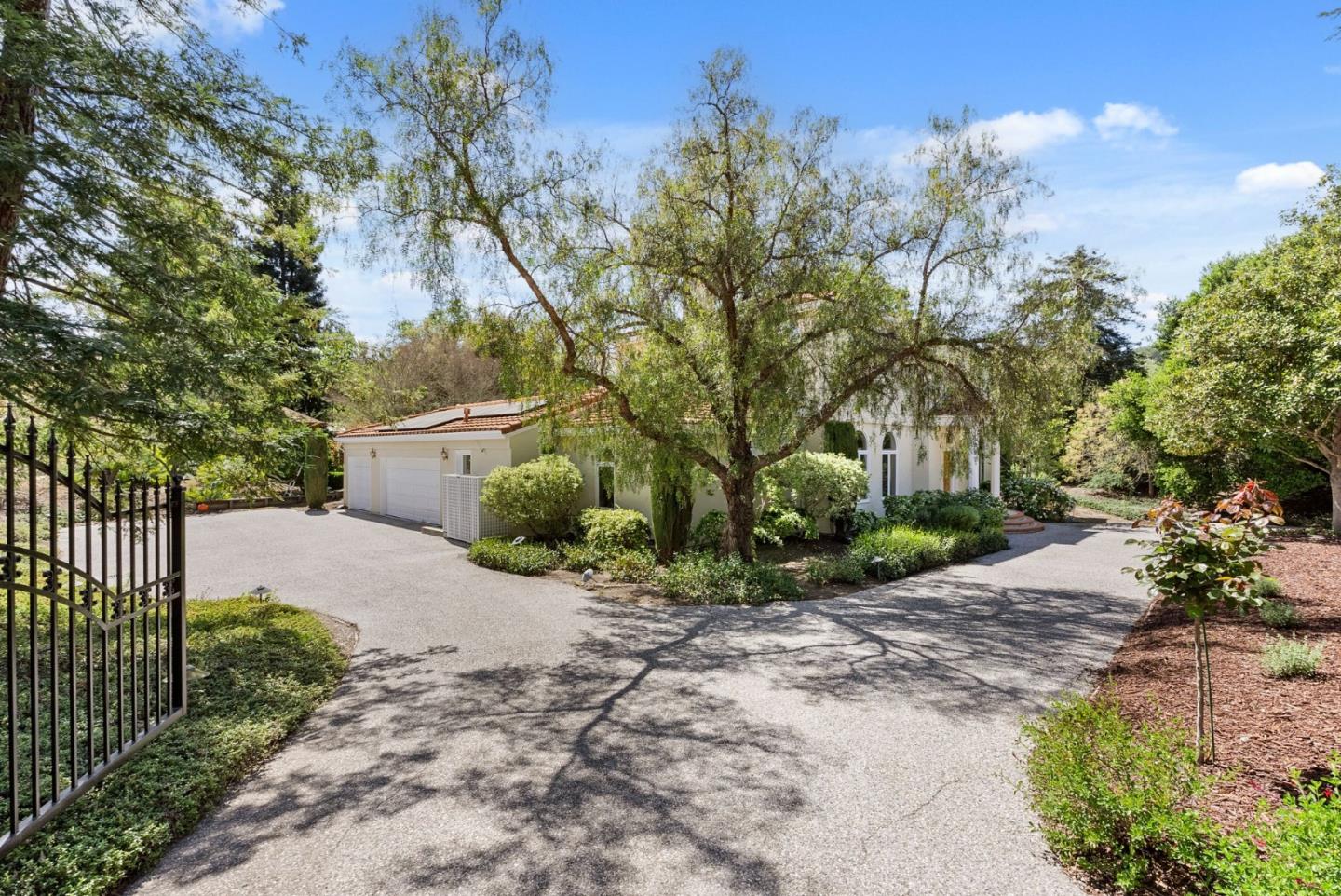 14210 Berry Hill Court