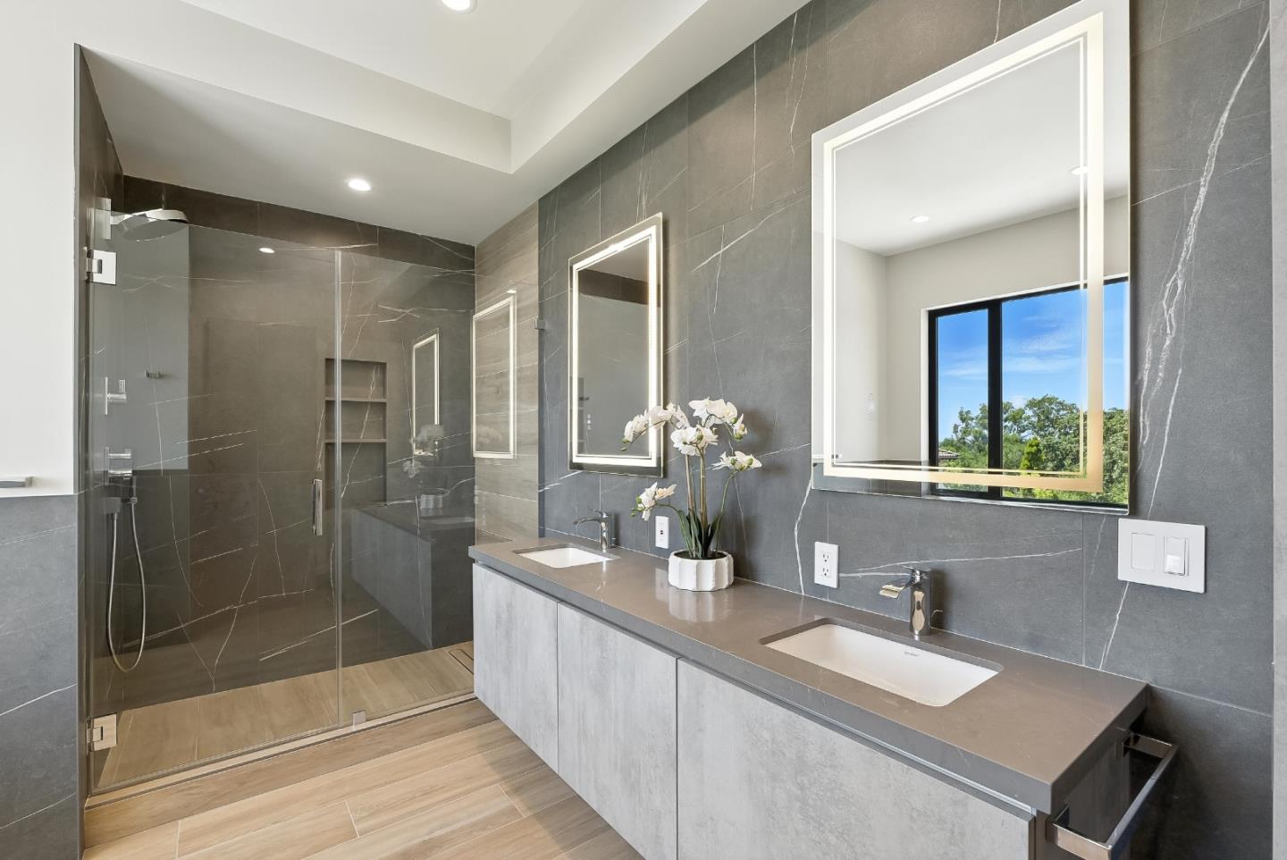 1127 Hillslope Place