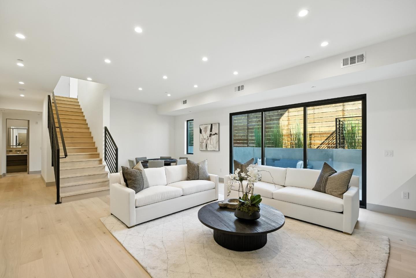 1127 Hillslope Place