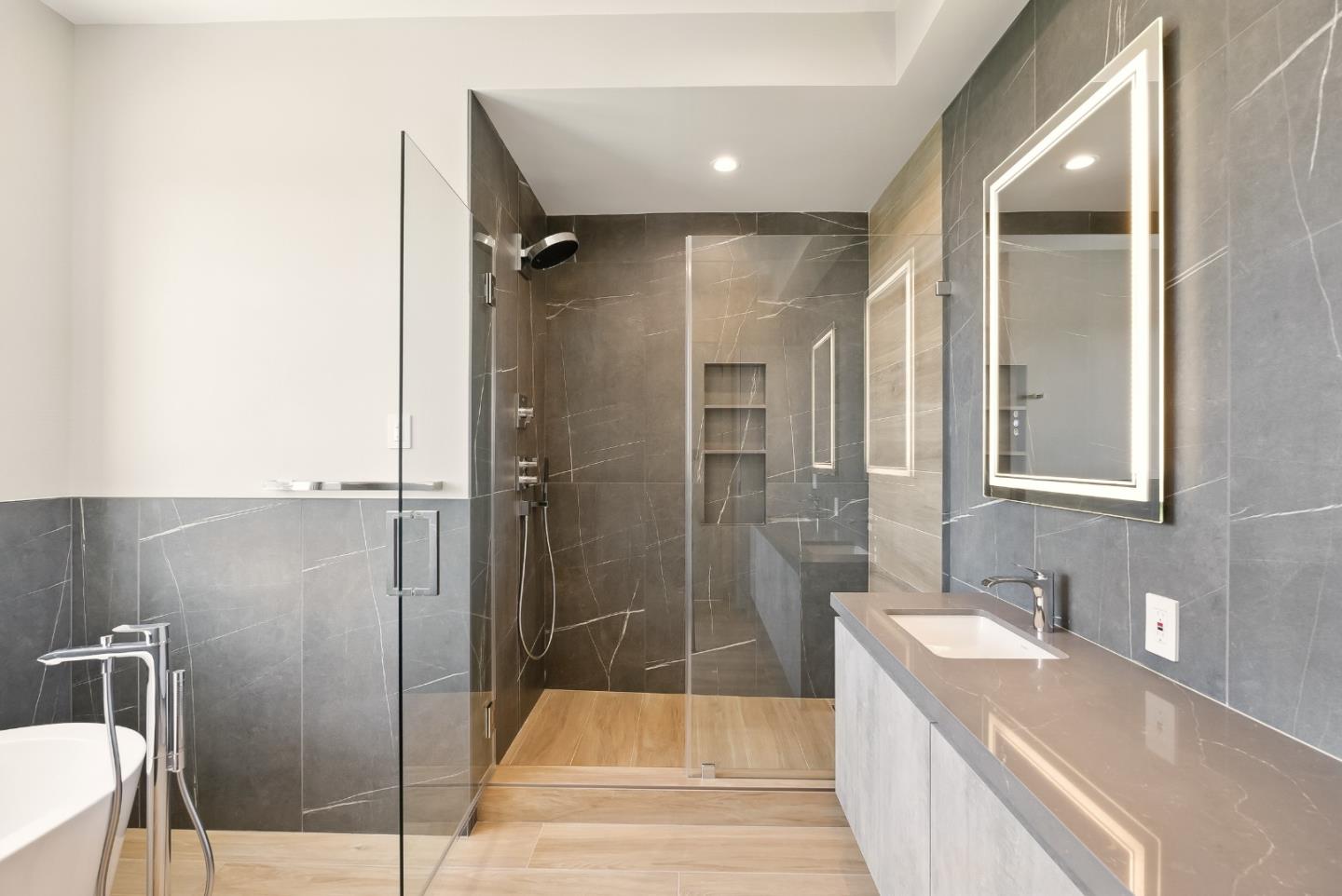 1127 Hillslope Place