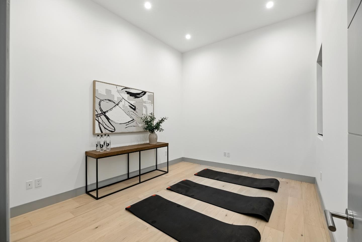 1127 Hillslope Place