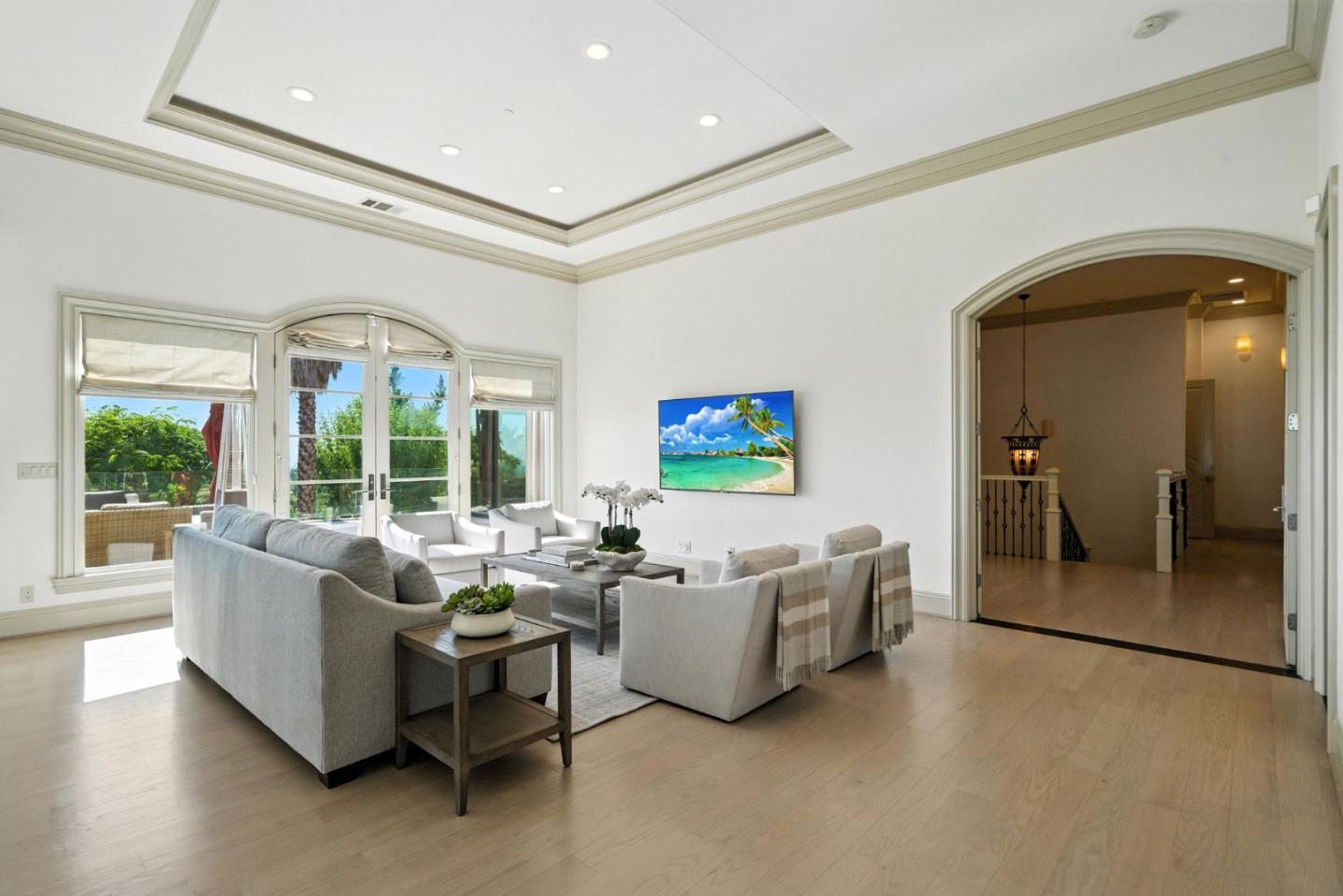 12252 Menalto Drive
