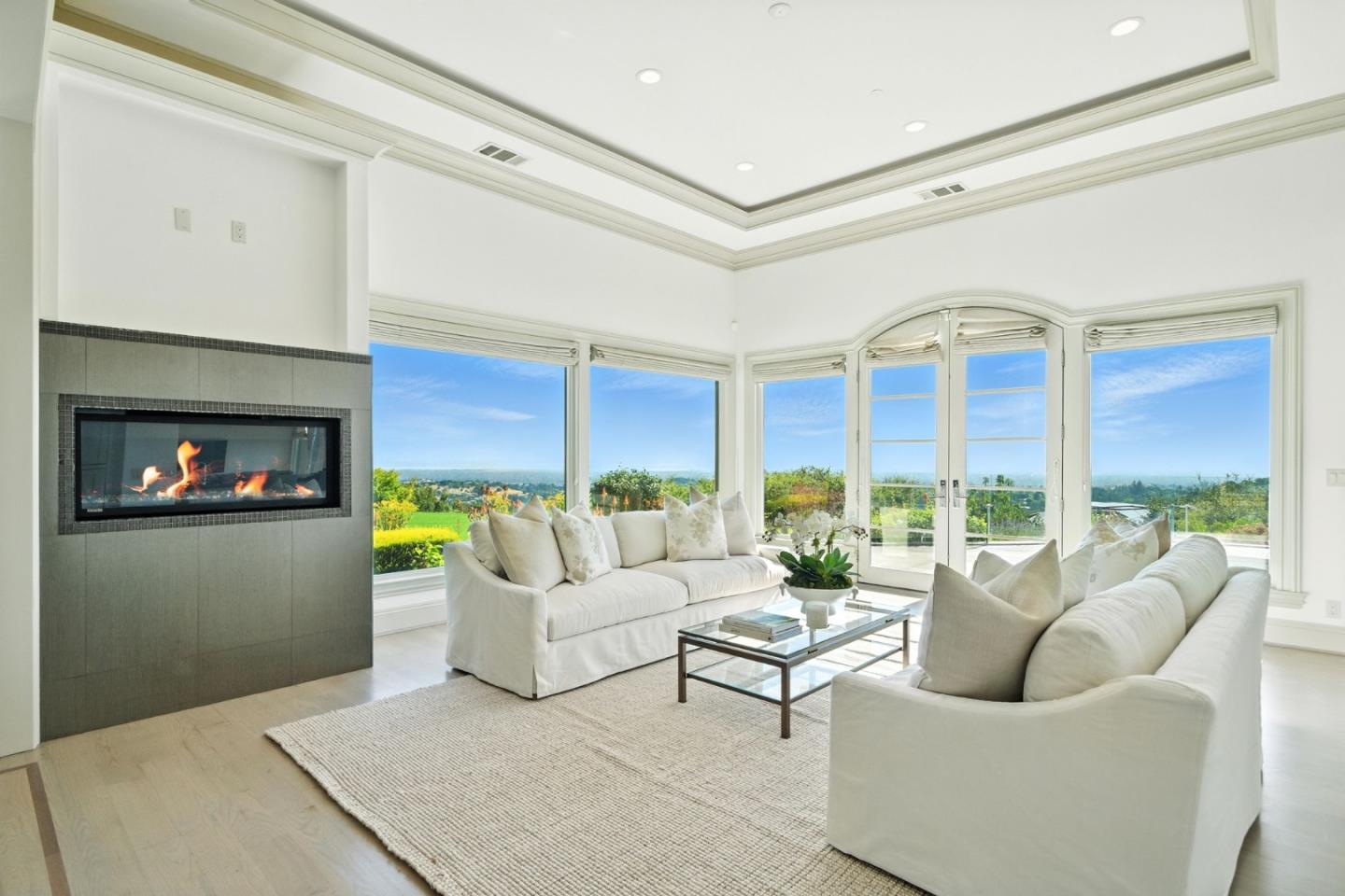 12252 Menalto Drive