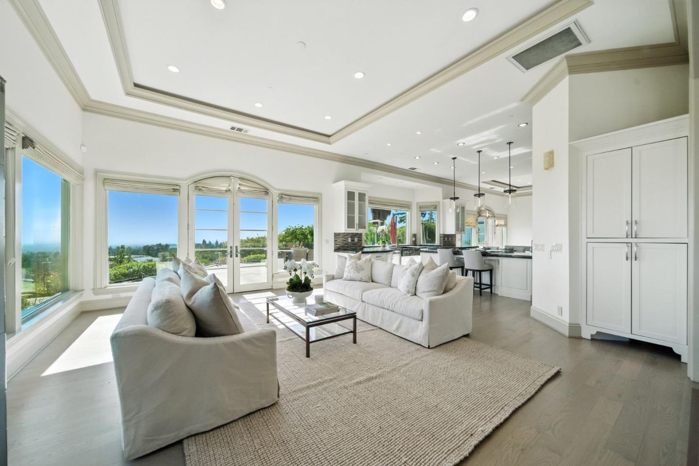 12252 Menalto Drive