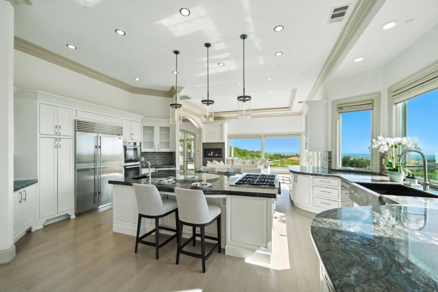 12252 Menalto Drive