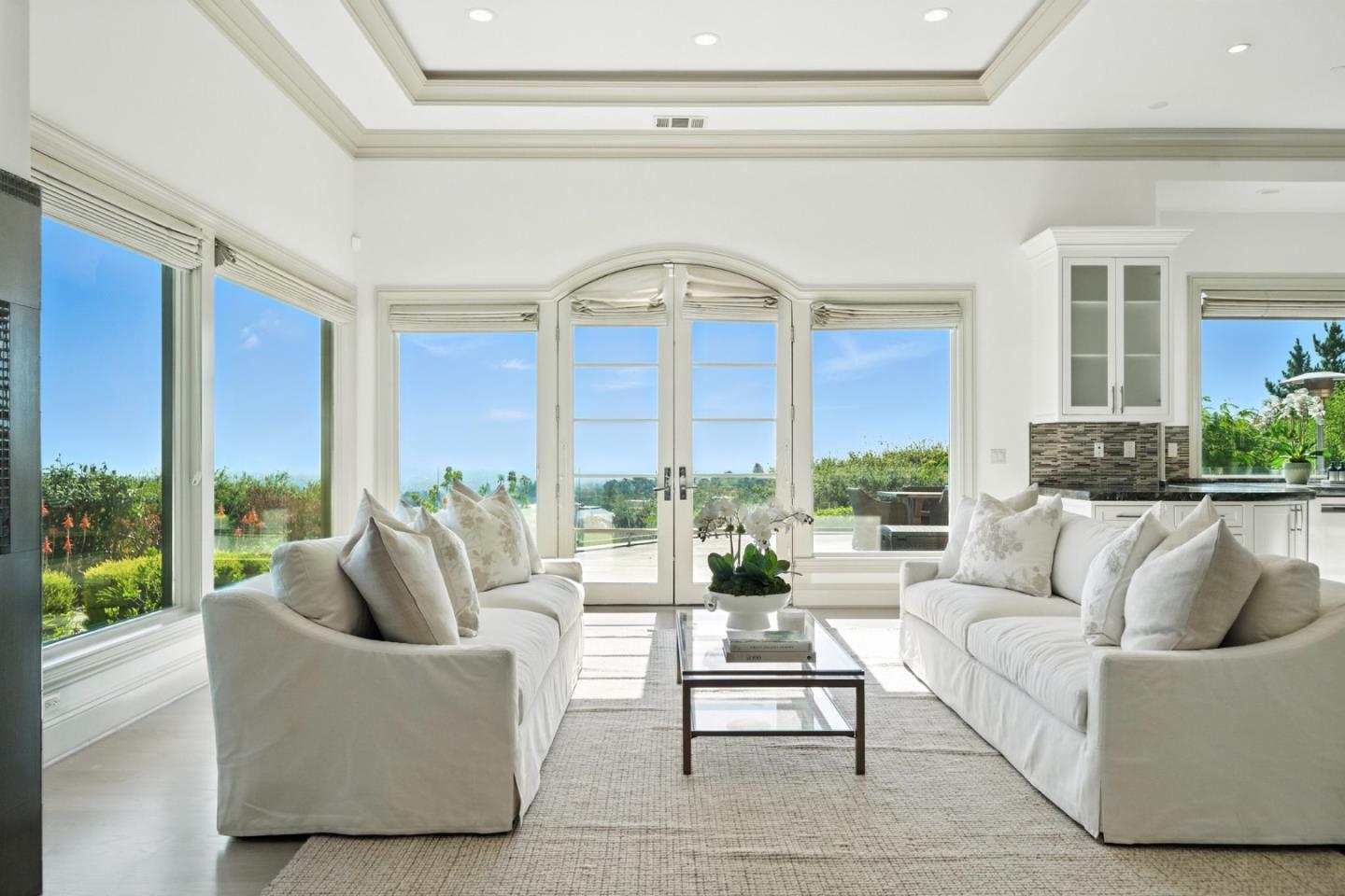 12252 Menalto Drive