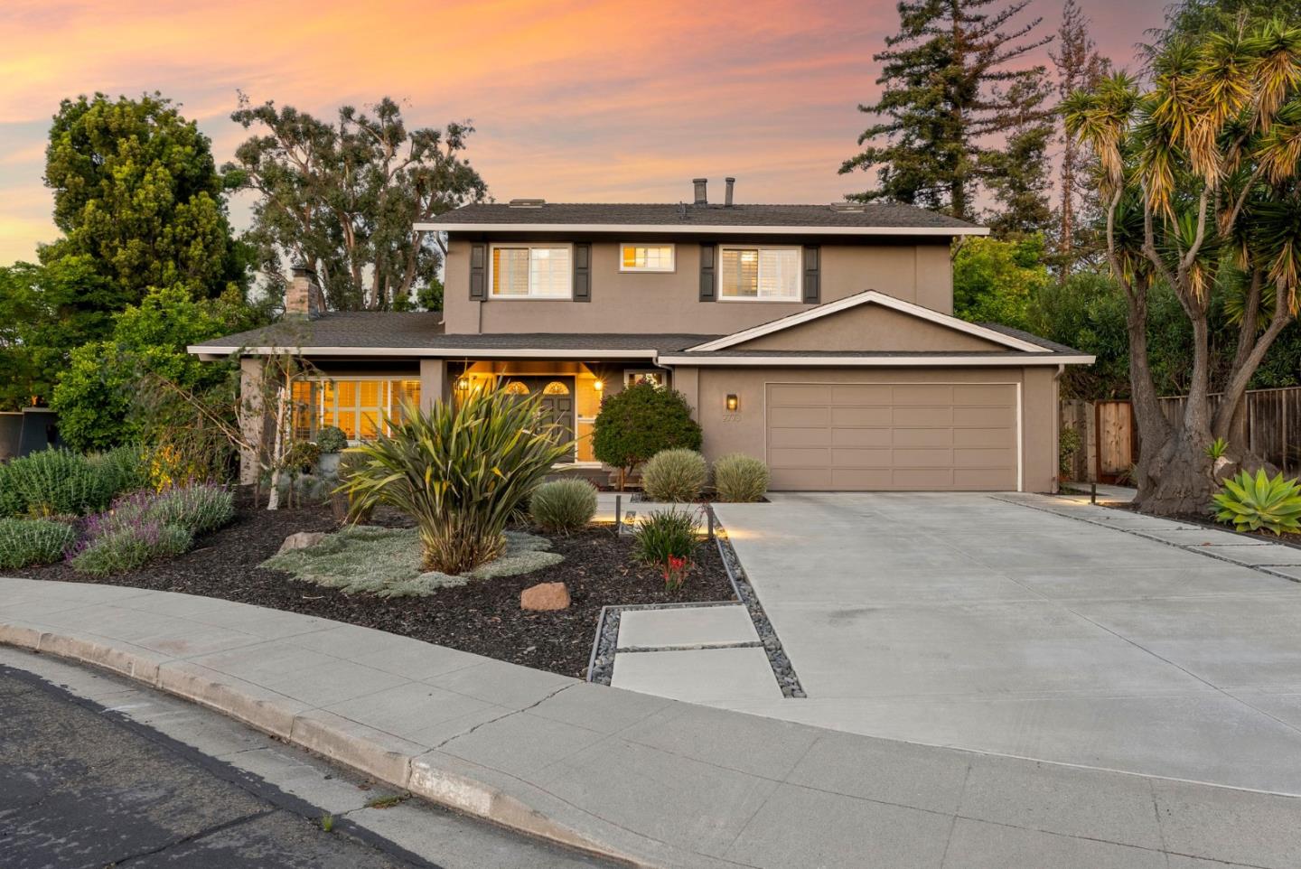 2773 Glorietta Circle