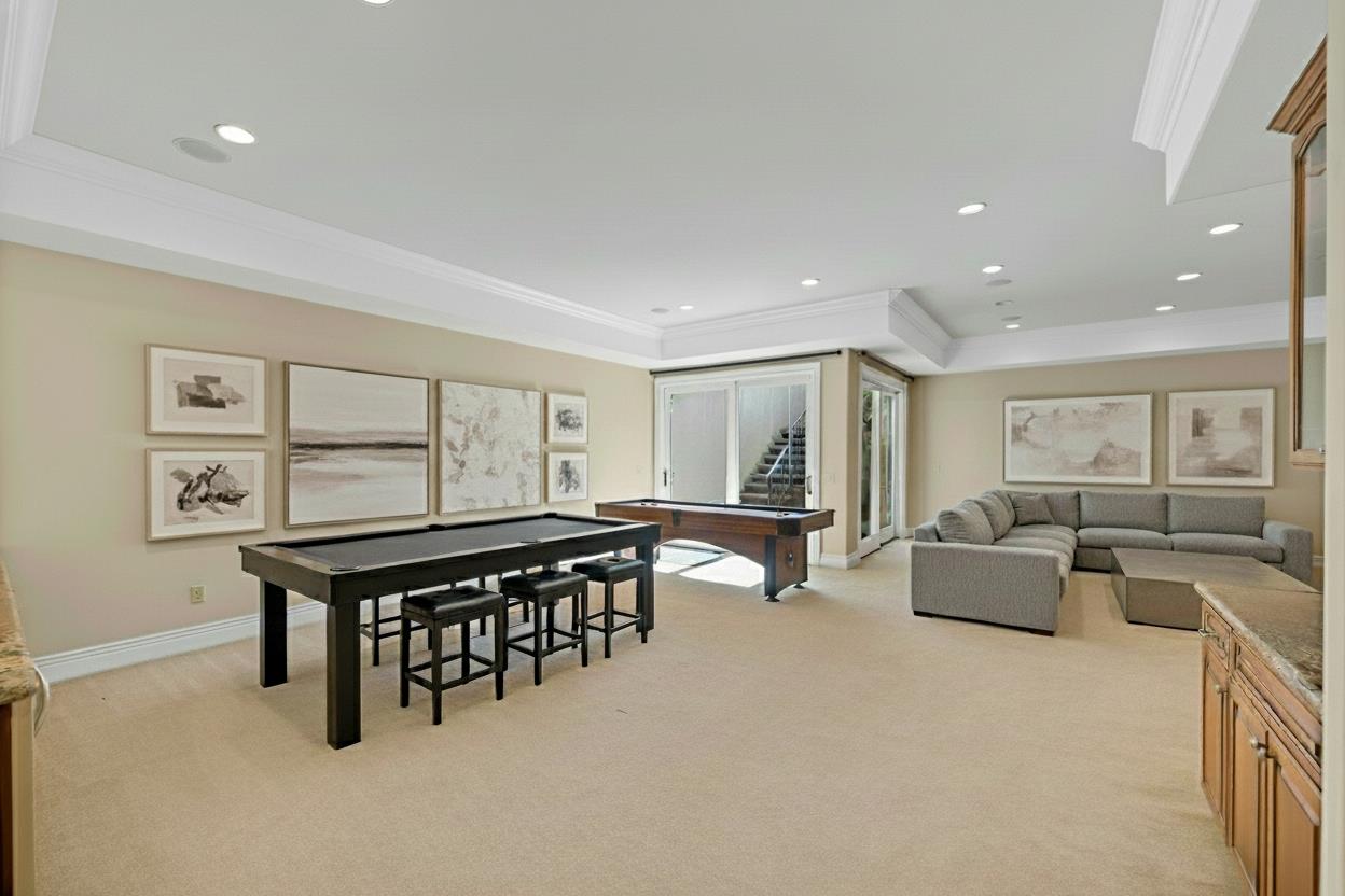 1826 Waverley Street