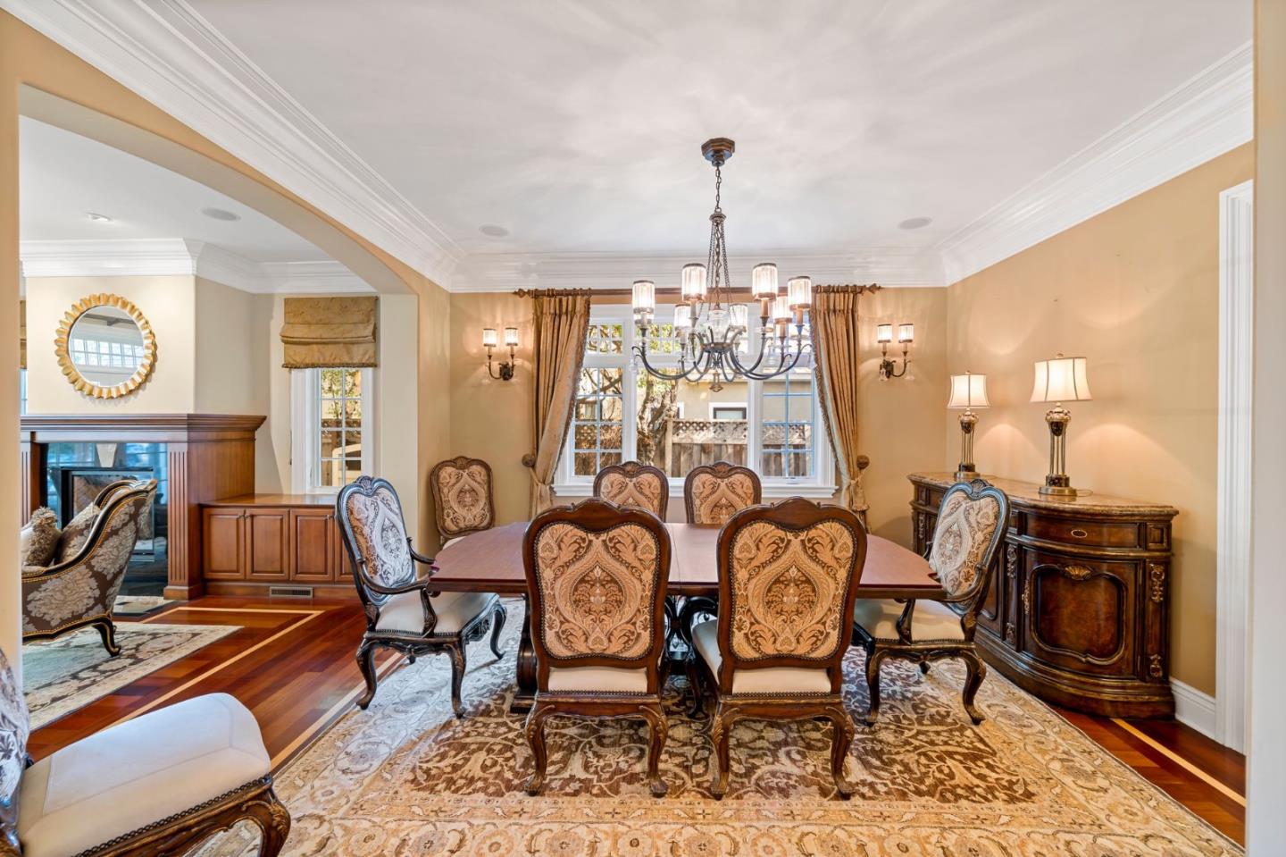 1826 Waverley Street