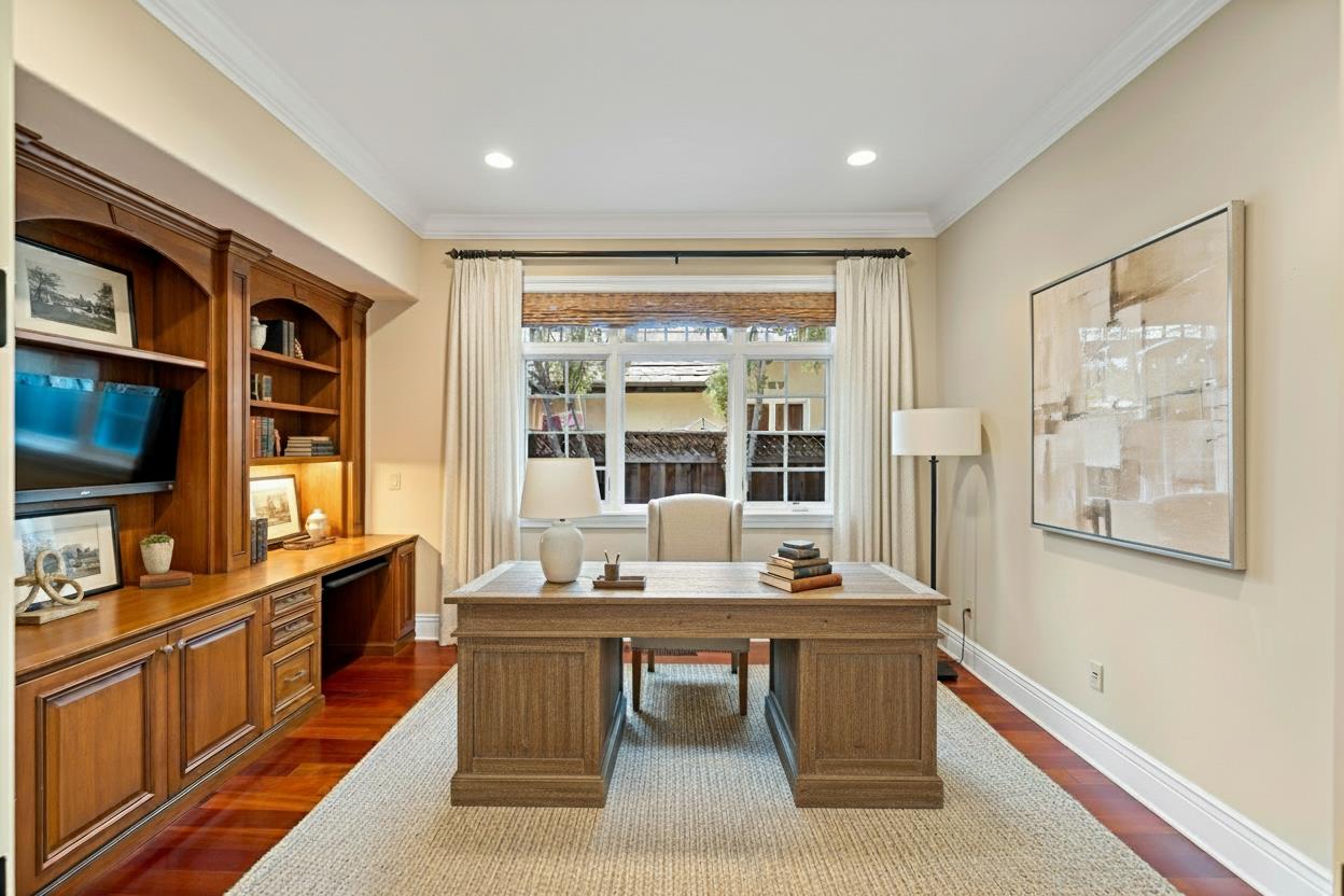 1826 Waverley Street