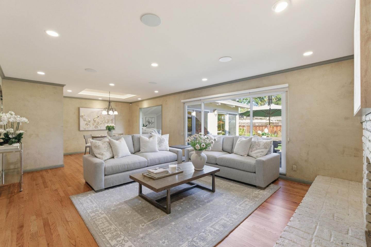 185 Beverly Lane