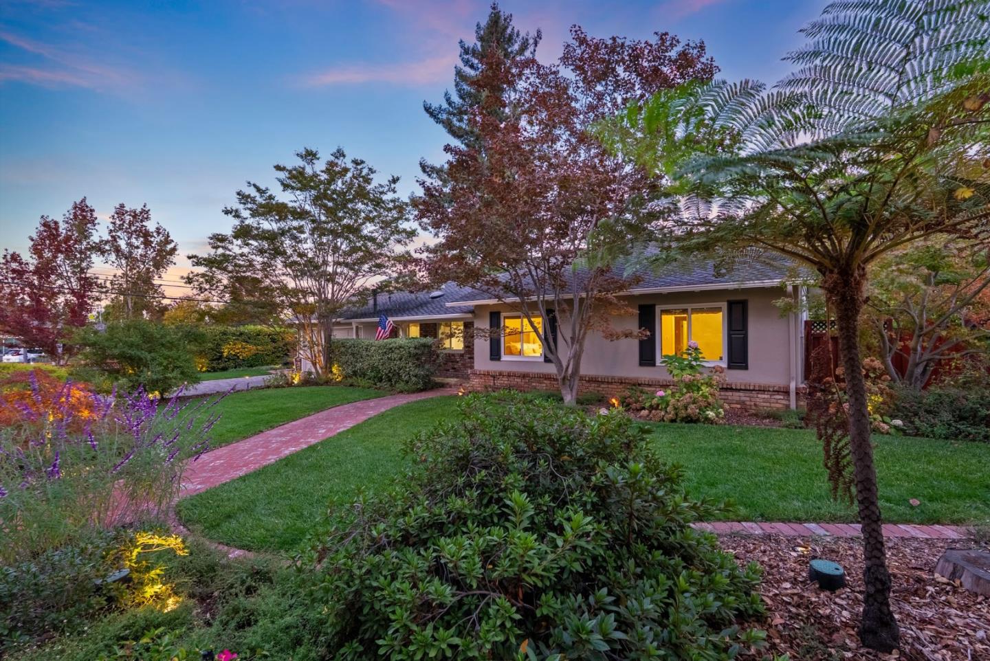 185 Beverly Lane