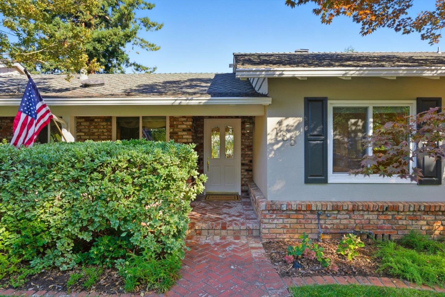 185 Beverly Lane