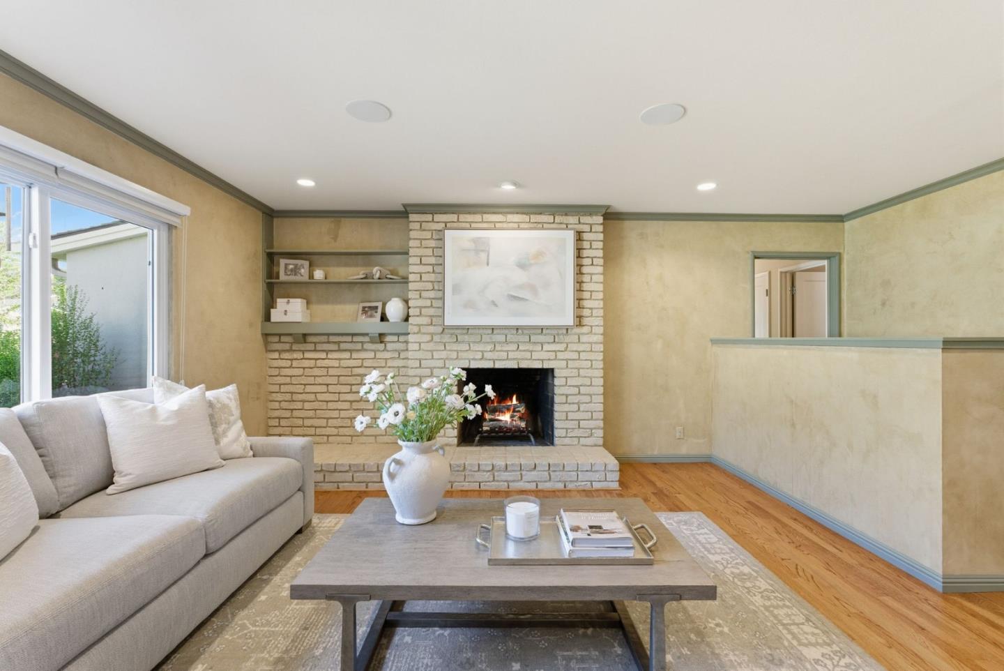 185 Beverly Lane