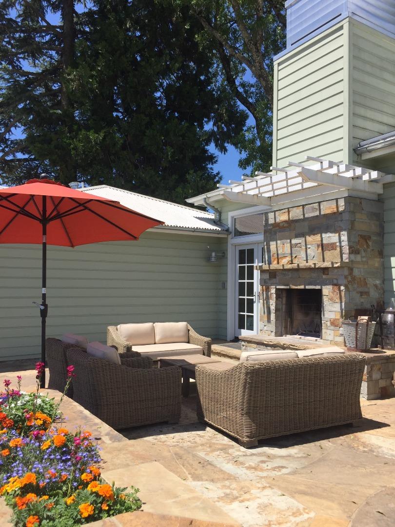 555 Zinfandel Lane