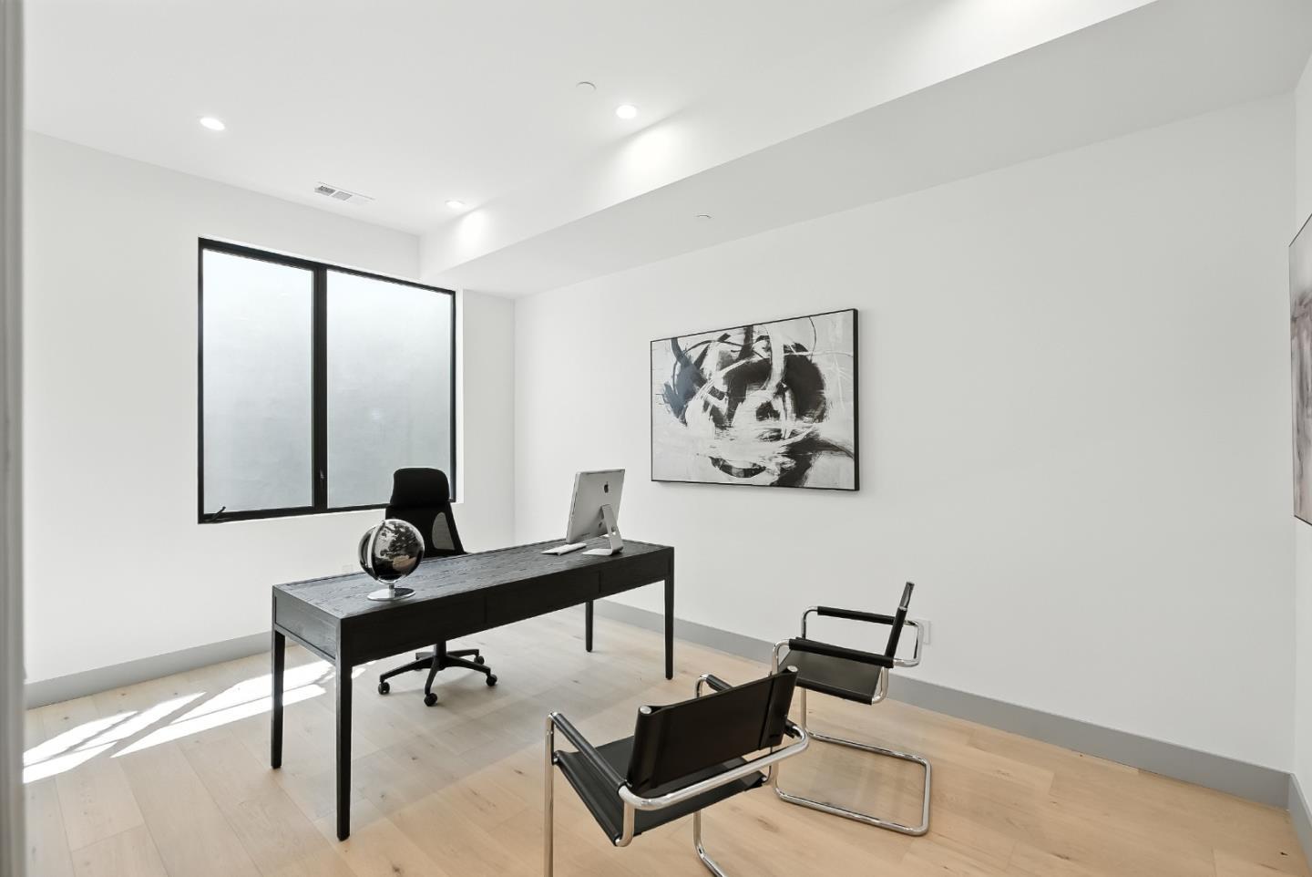 1127 Hillslope Place