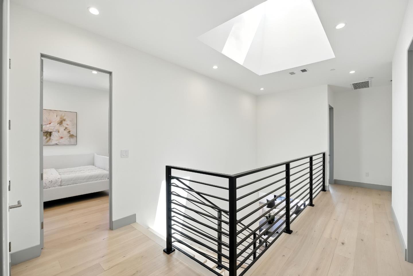 1127 Hillslope Place