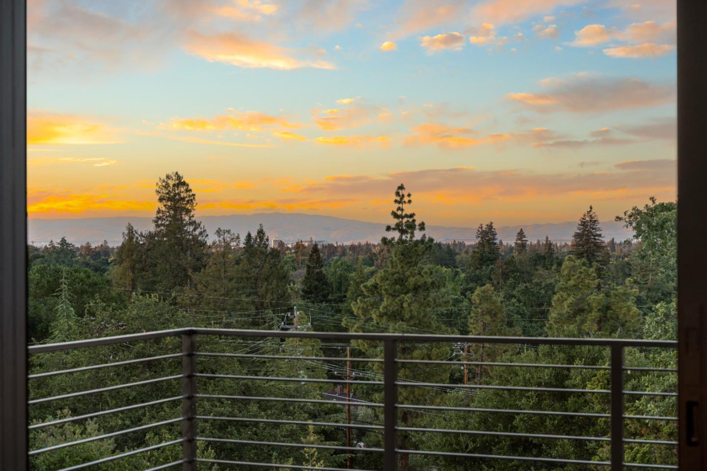 1127 Hillslope Place