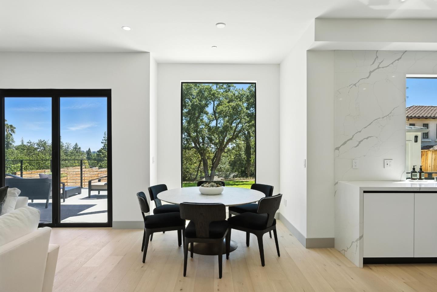 1127 Hillslope Place