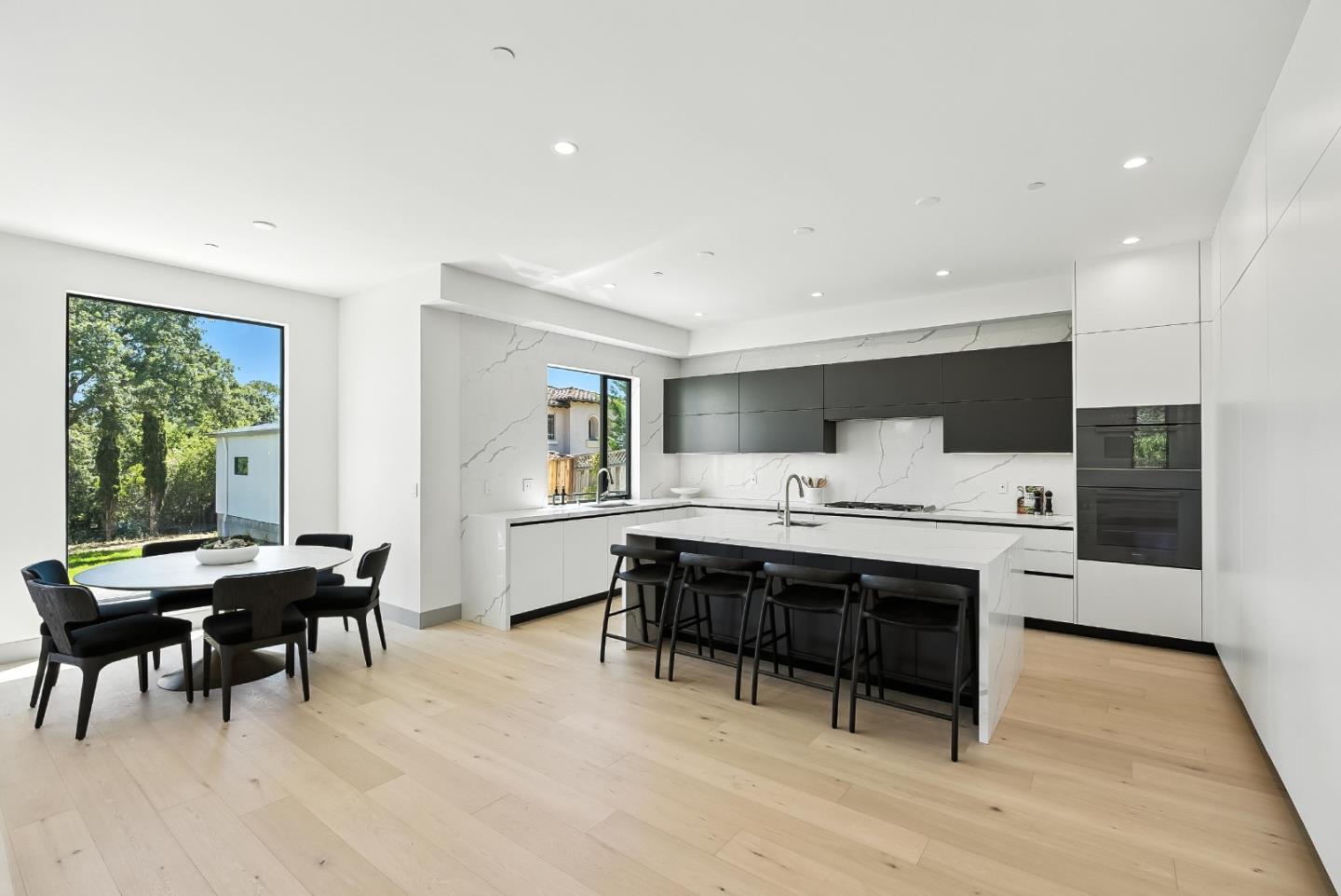 1127 Hillslope Place