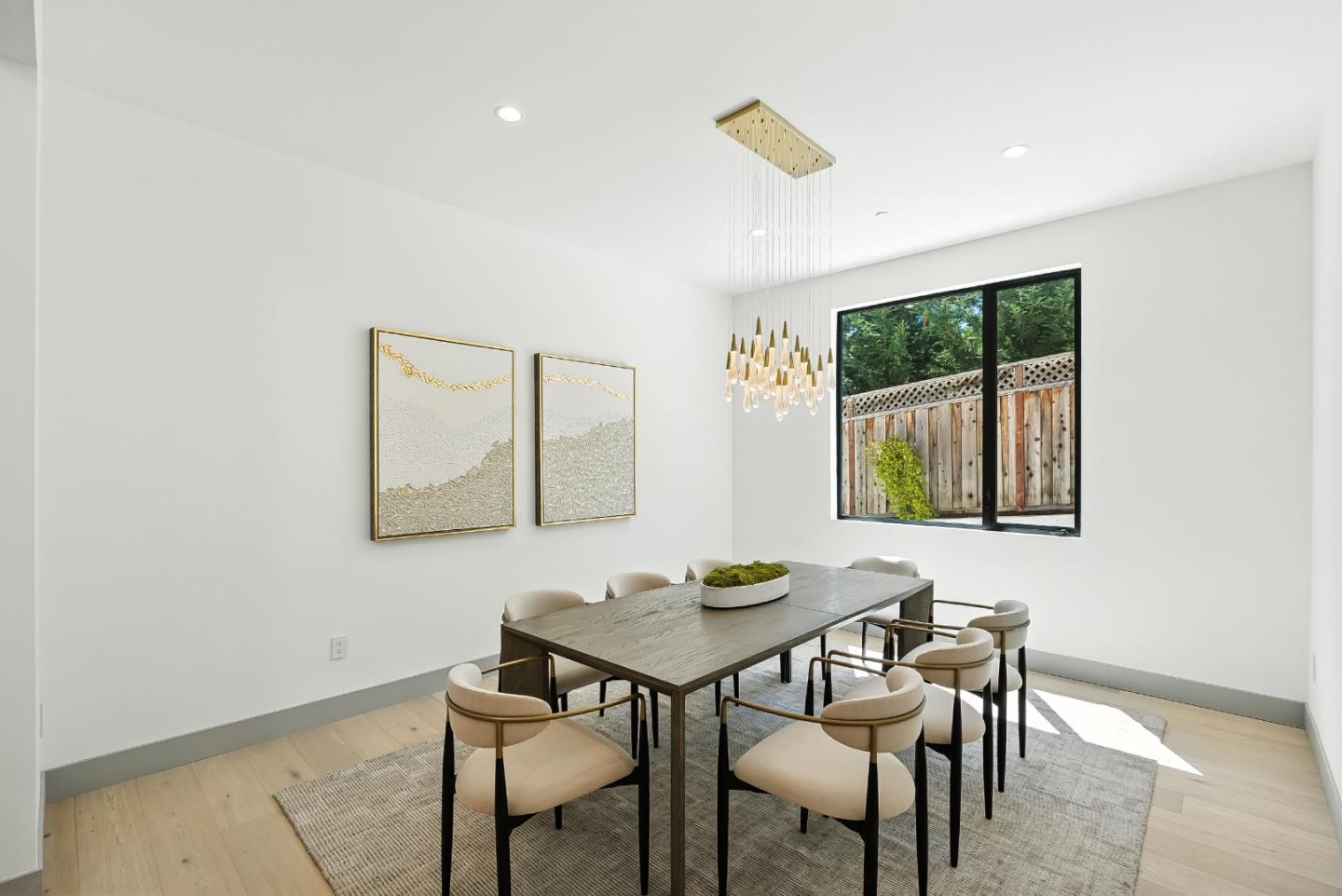 1127 Hillslope Place