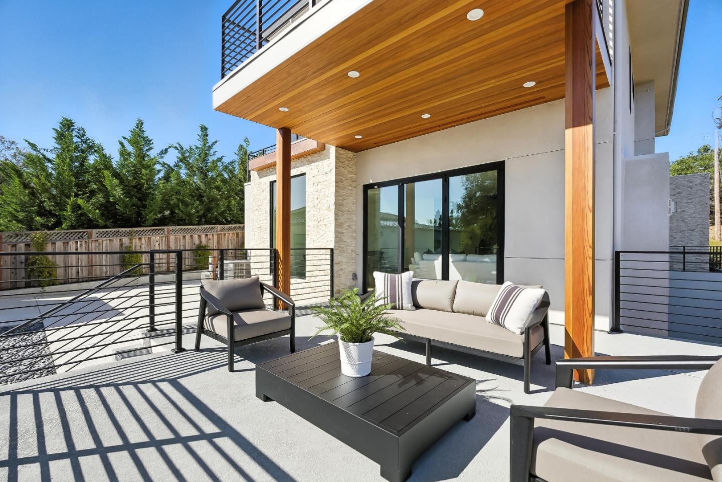 1127 Hillslope Place