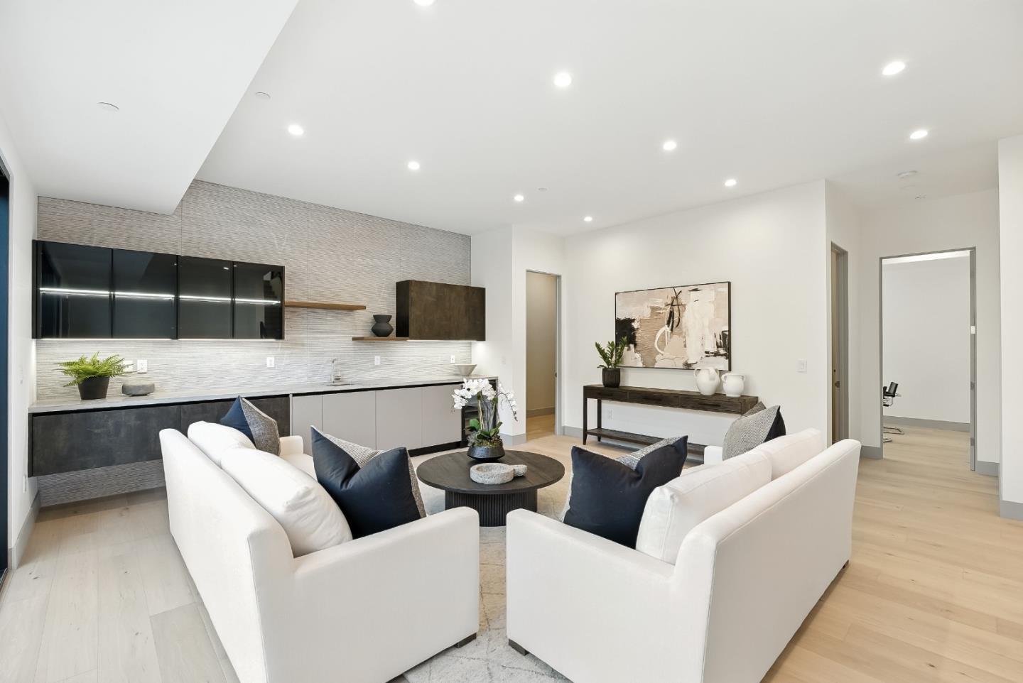 1127 Hillslope Place