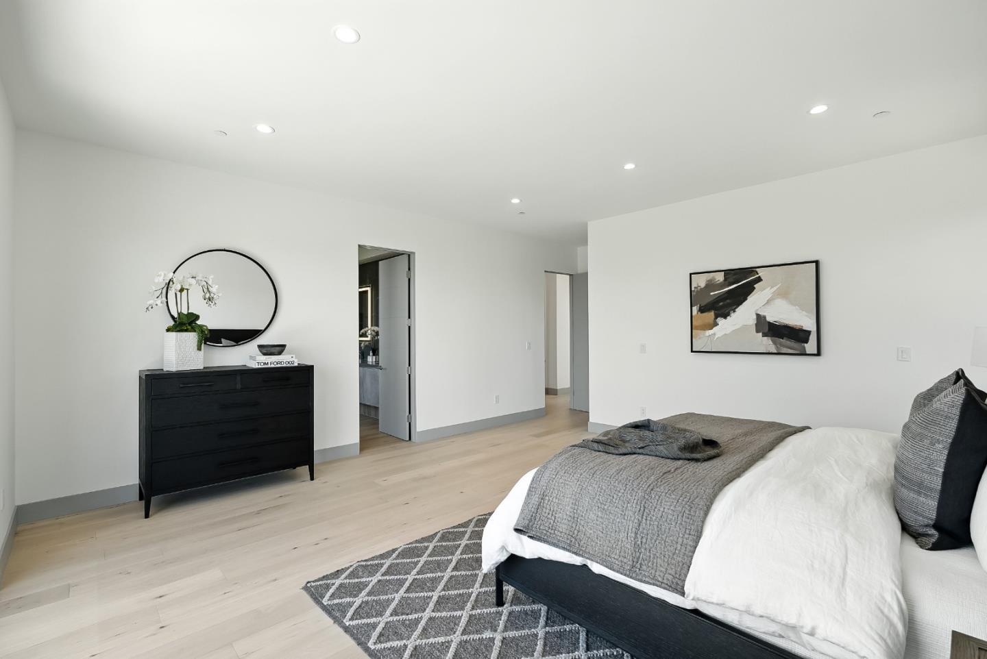 1127 Hillslope Place