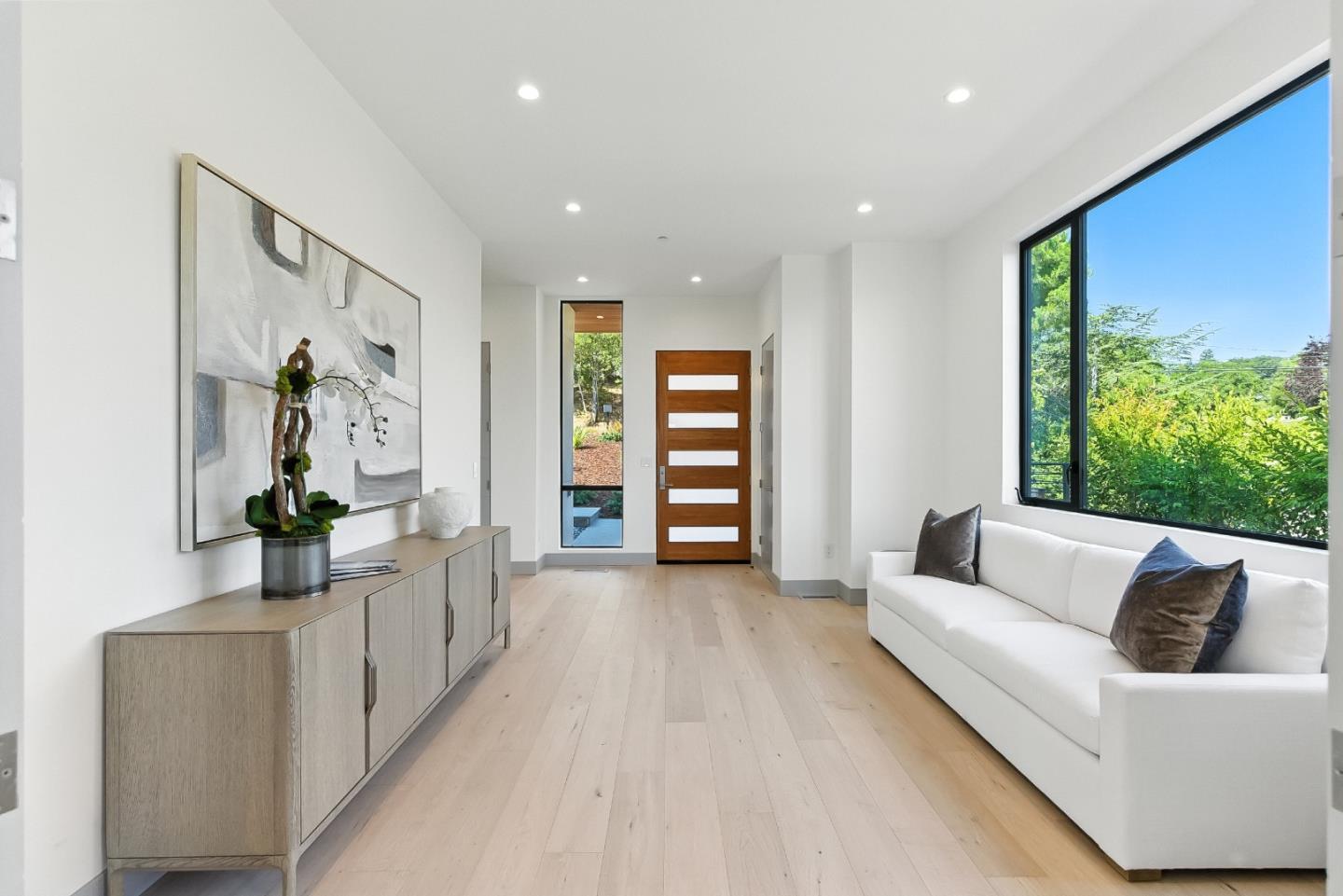 1127 Hillslope Place