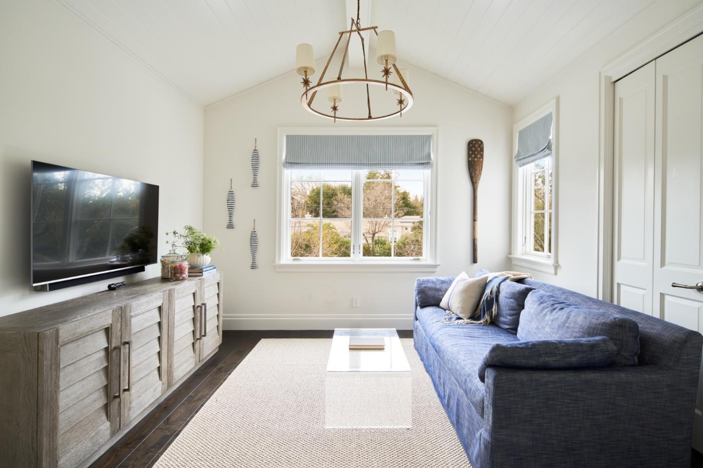 420 Magdalena Avenue