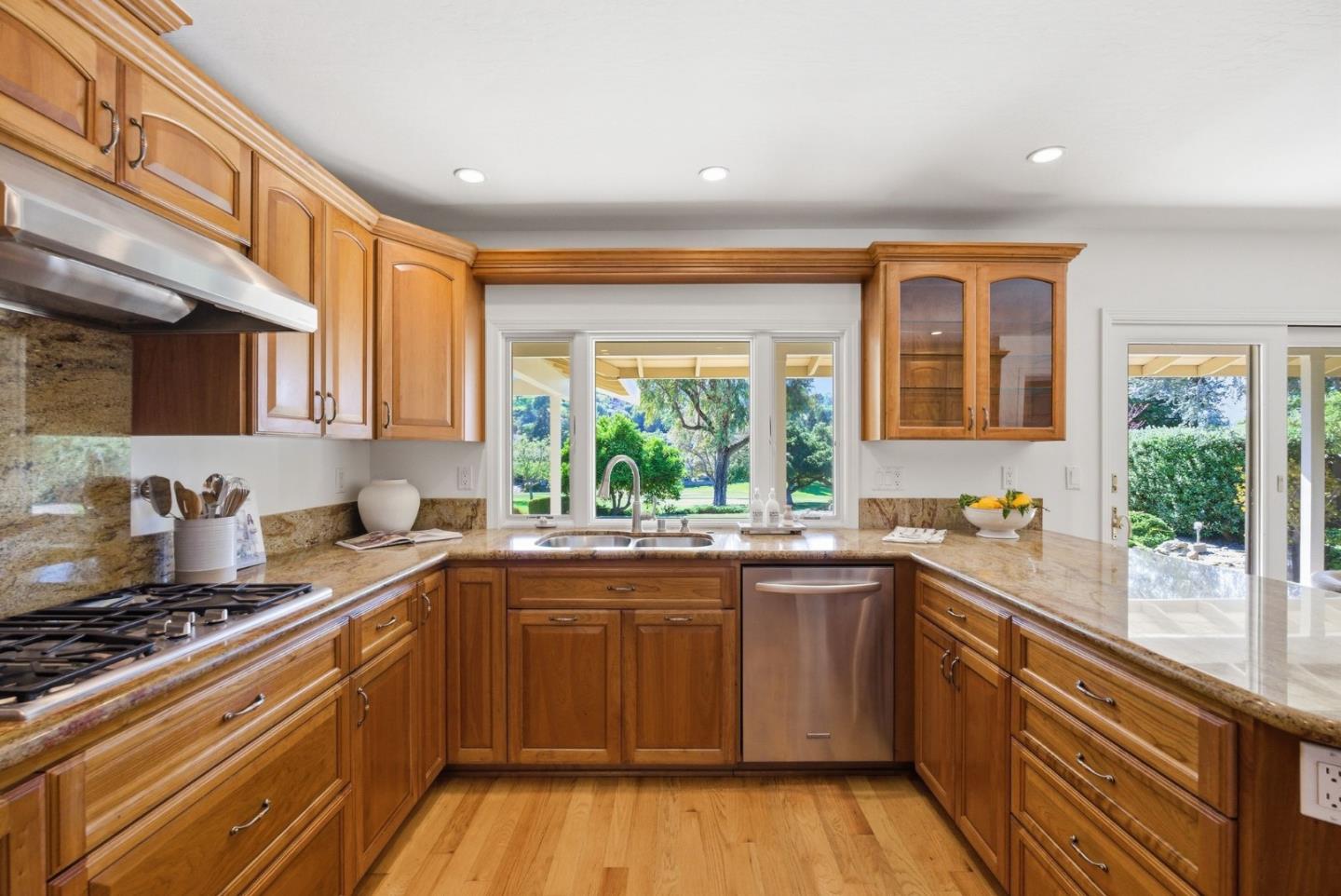 6915 Castlerock Drive