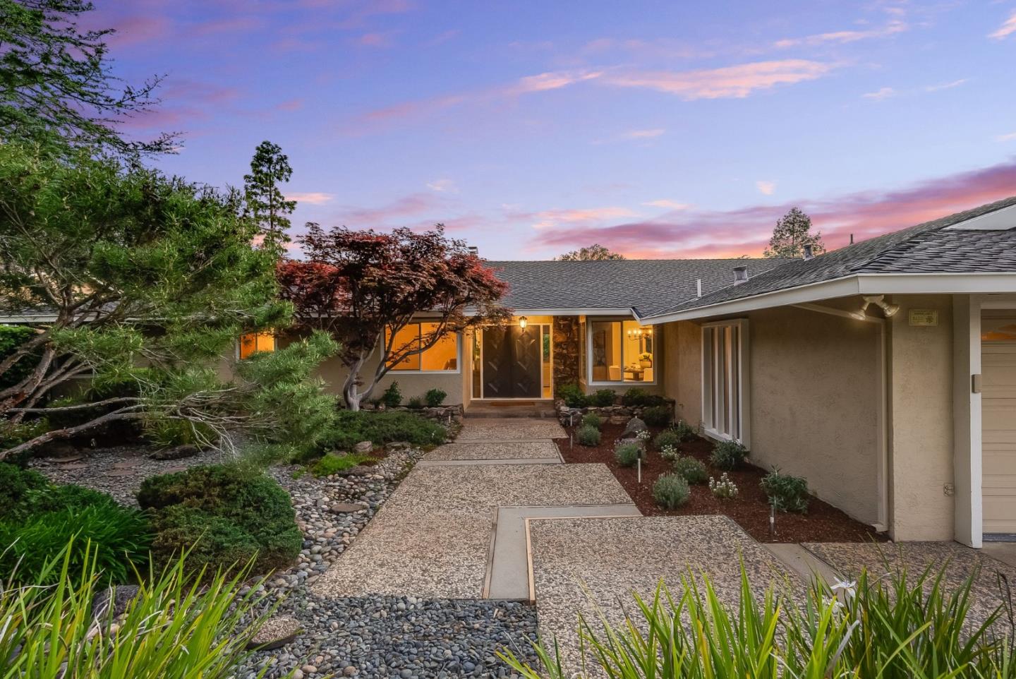 6915 Castlerock Drive