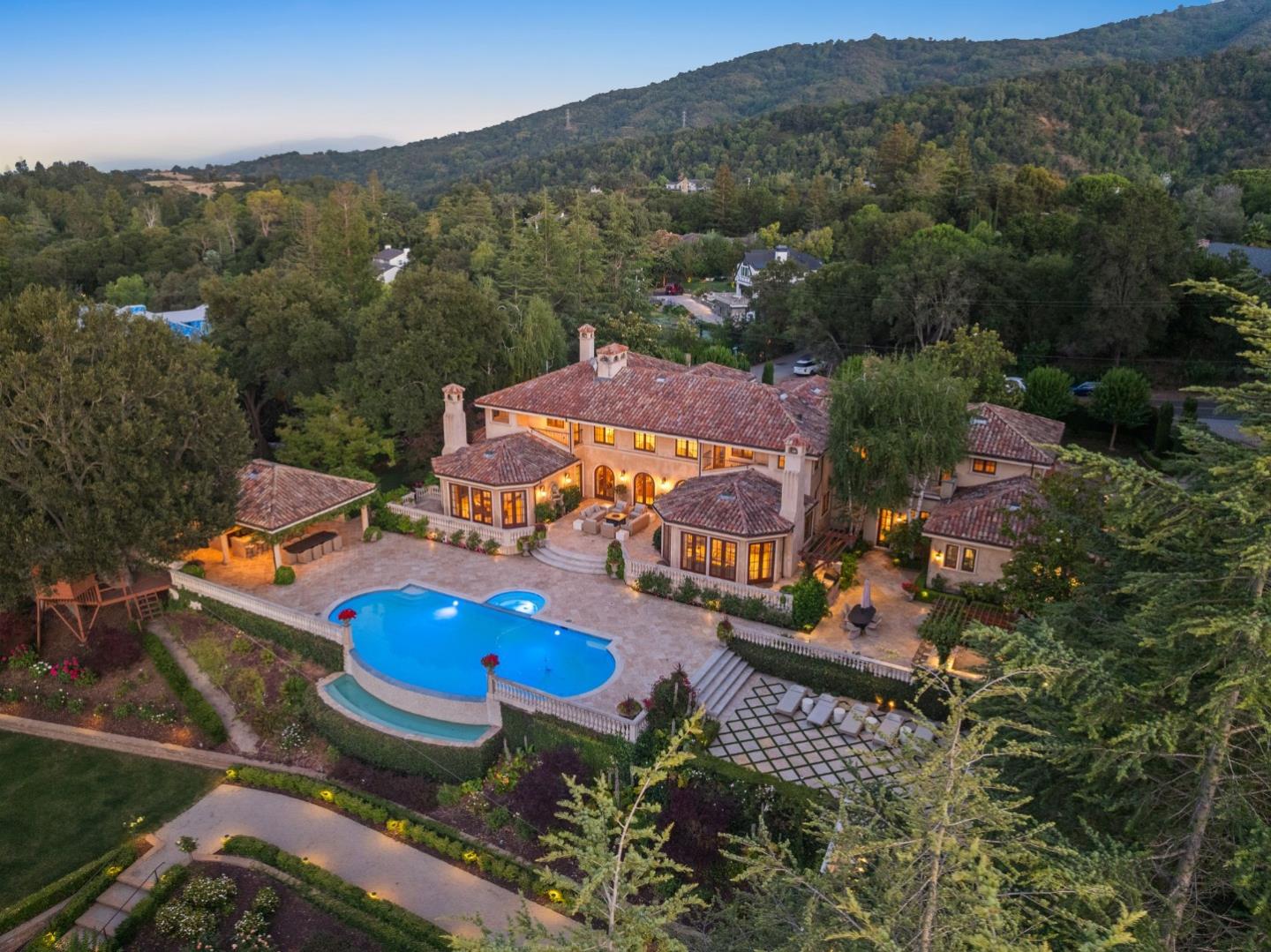 10285 Magdalena RD