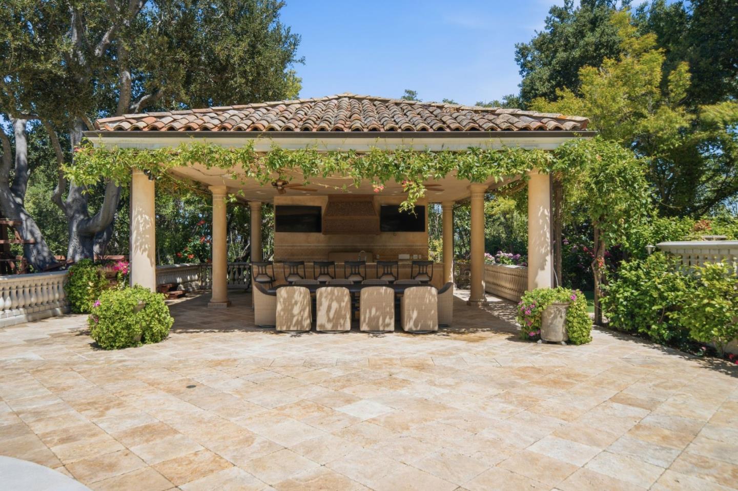 10285 Magdalena RD
