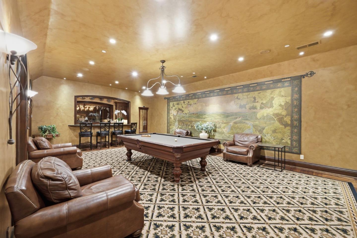 10285 Magdalena RD