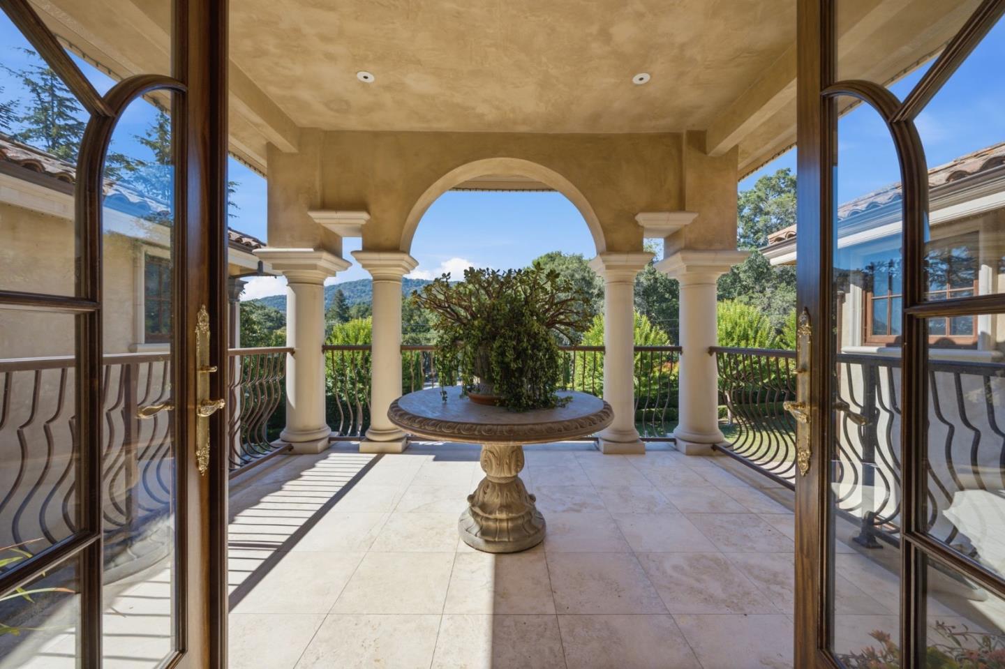 10285 Magdalena RD