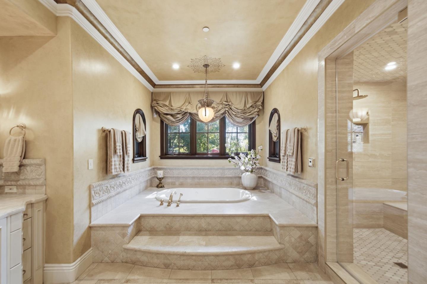 10285 Magdalena RD