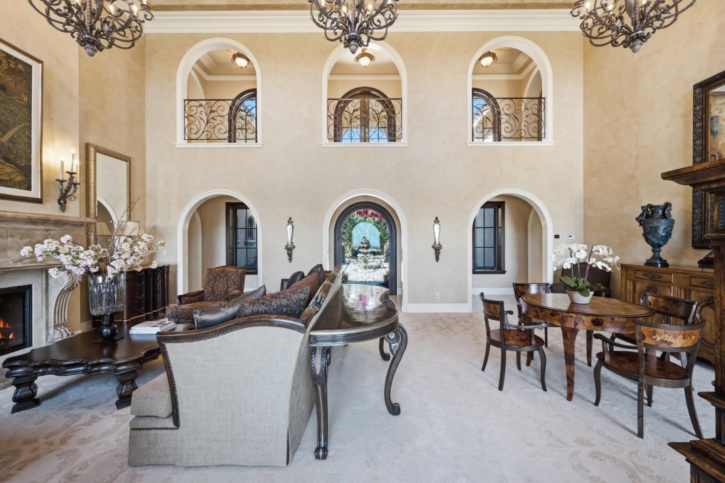 10285 Magdalena RD