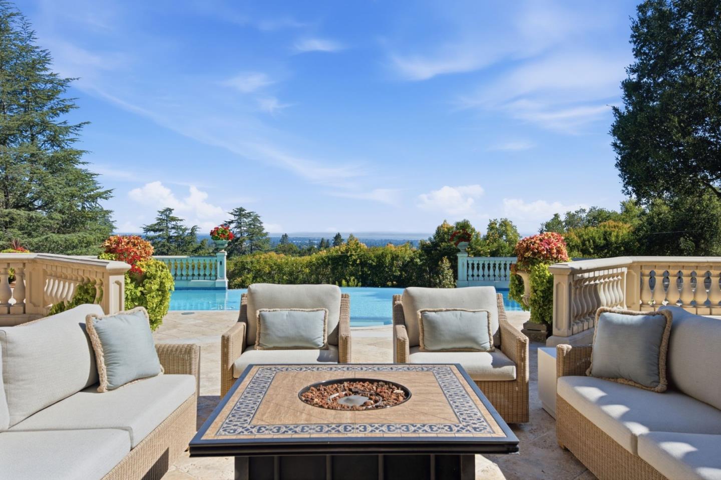 10285 Magdalena RD